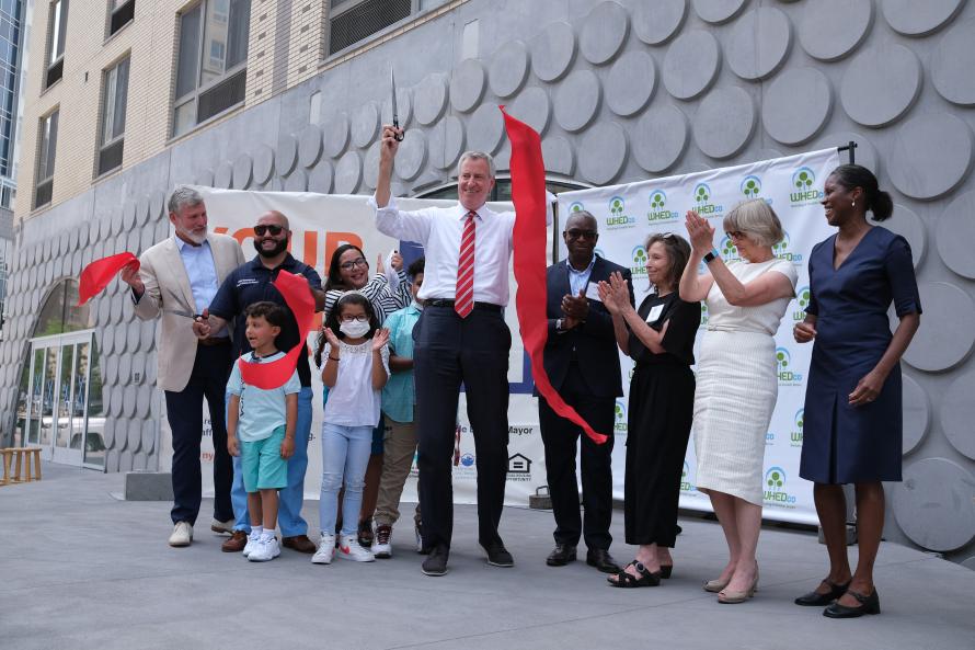 Mayor de Blasio cuts the Ribbon at Bronx Commons Affordable Housing Development with Deputy Mayor Been and HPD Commissioner Carroll