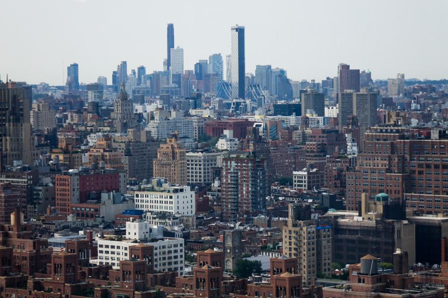Cityscape image of New York City skyscrapers 